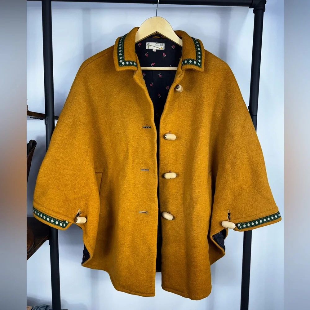Max Hurni Mustard wool vintage  Cape from Austria size 12 - Picture 3 of 13